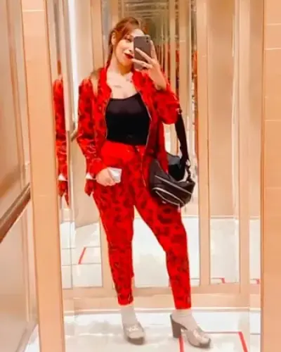 Call Girls Belthara Road Cash On Delivery